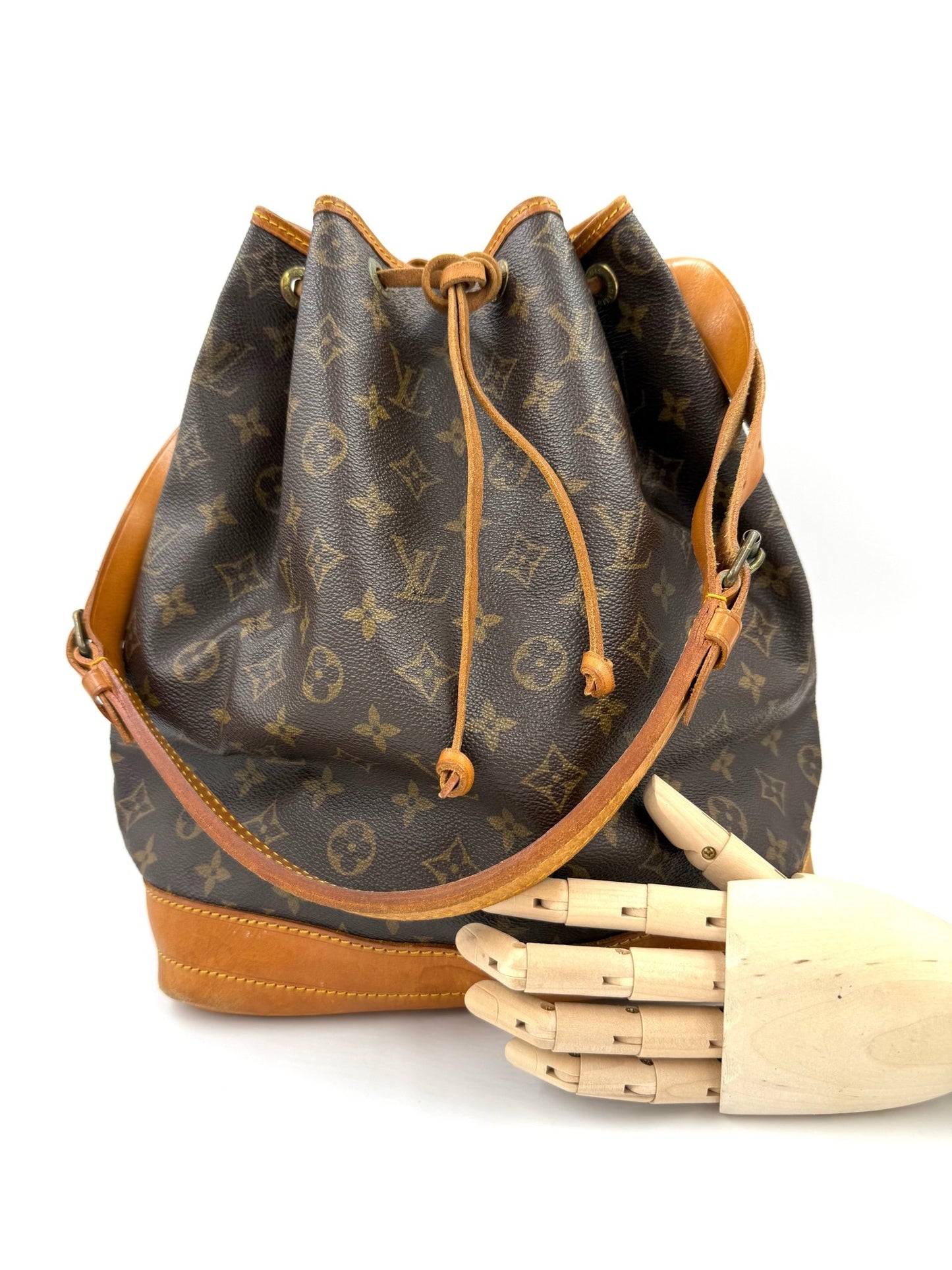 LOUIS VUITTON Sac Noe grande Monogram Vintage - Clutch & Macarons - A2 873 - Clutch & Macarons - 