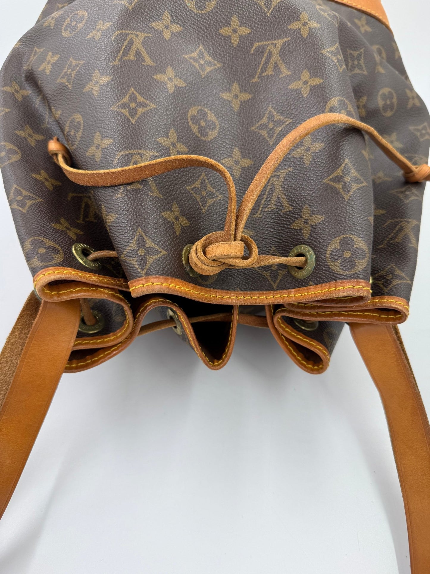 LOUIS VUITTON Sac Noe grande Monogram Vintage - Clutch & Macarons - A2 873 - Clutch & Macarons - 