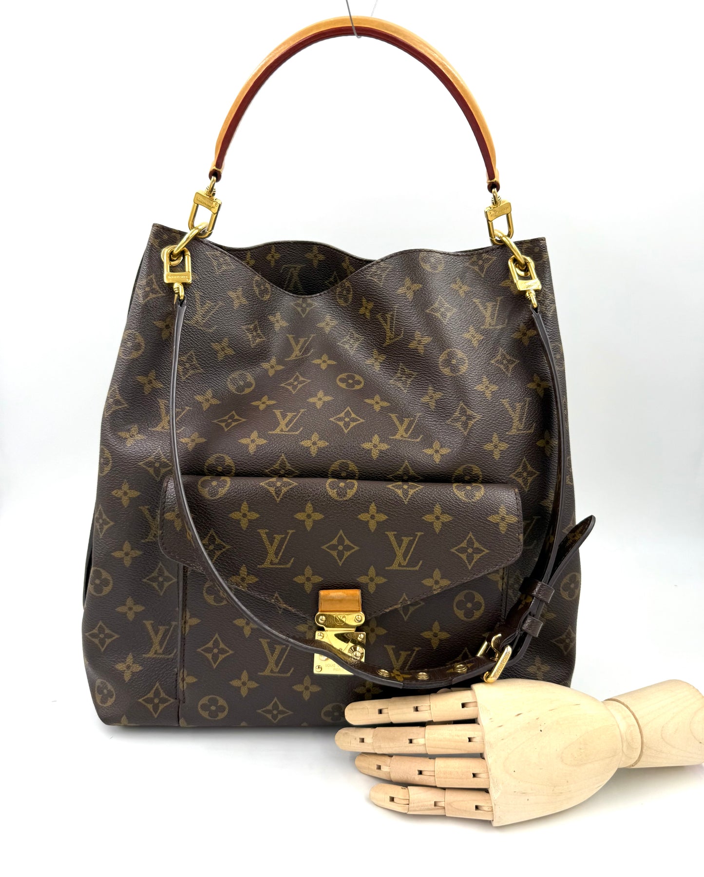 LOUIS VUITTON Metis Hobo Monogram Canvas