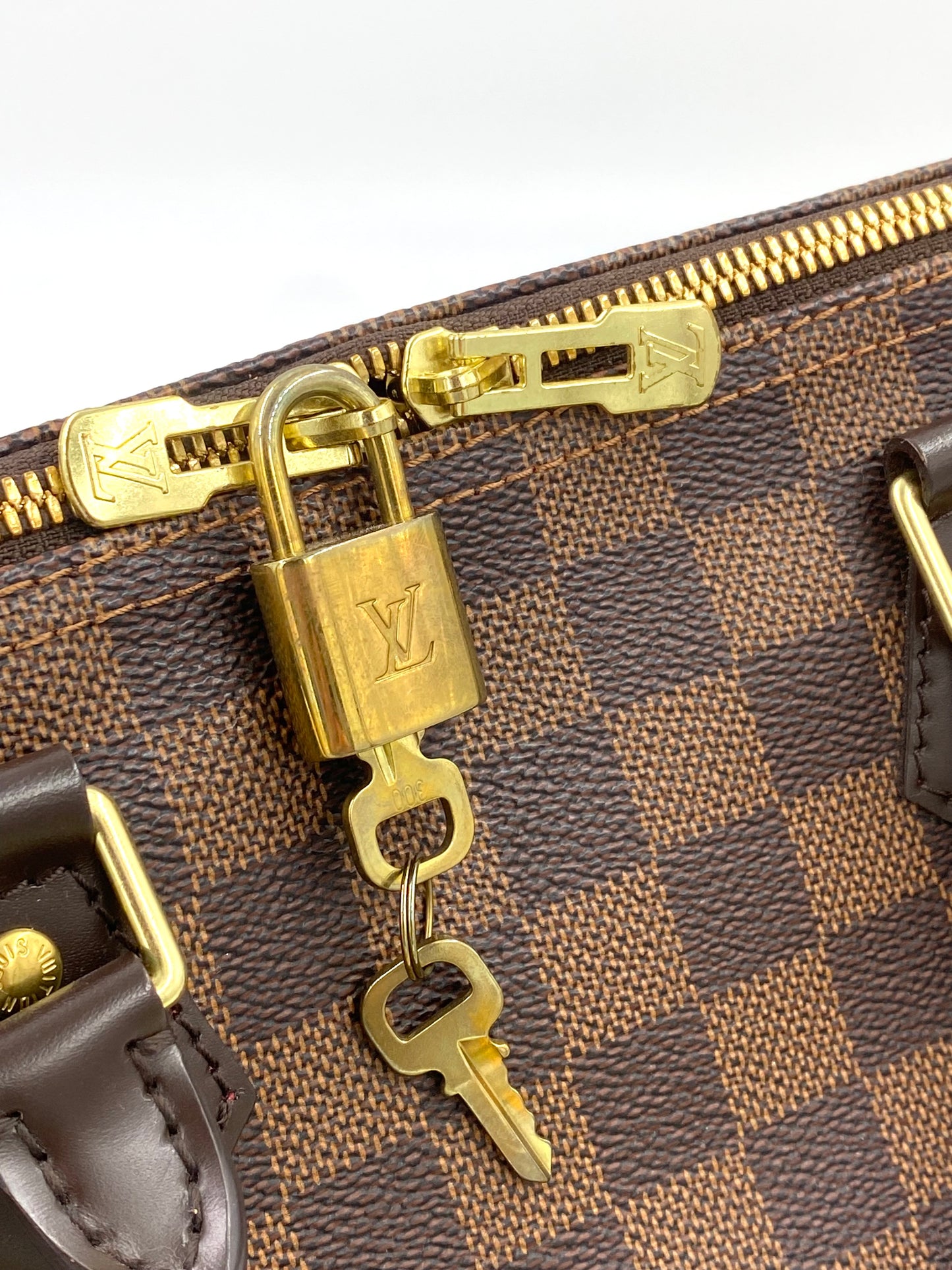 LOUIS VUITTON Speedy Bandouliere 30 Damier Ebene