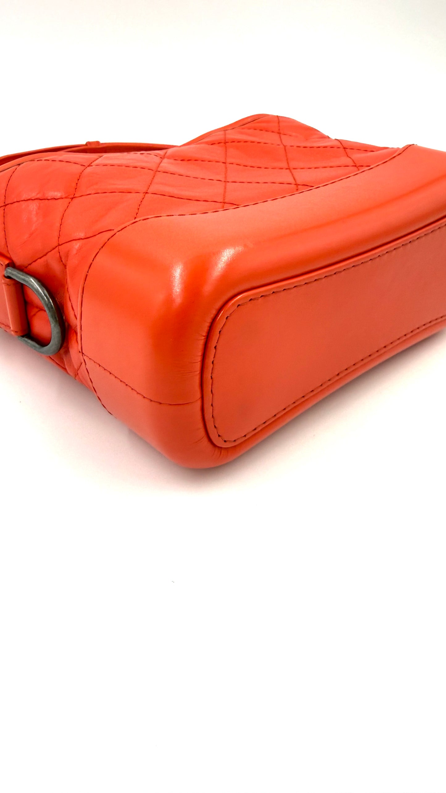 CHANEL Gabrielle small koralle