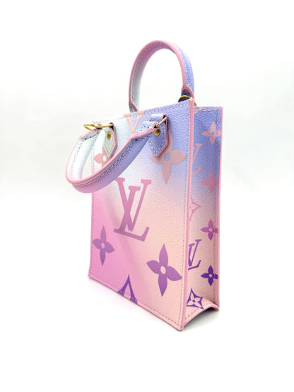 LOUIS VUITTON Petit Sac Plat „Spring in the City“ - Clutch & Macarons - Chip - Clutch & Macarons - 