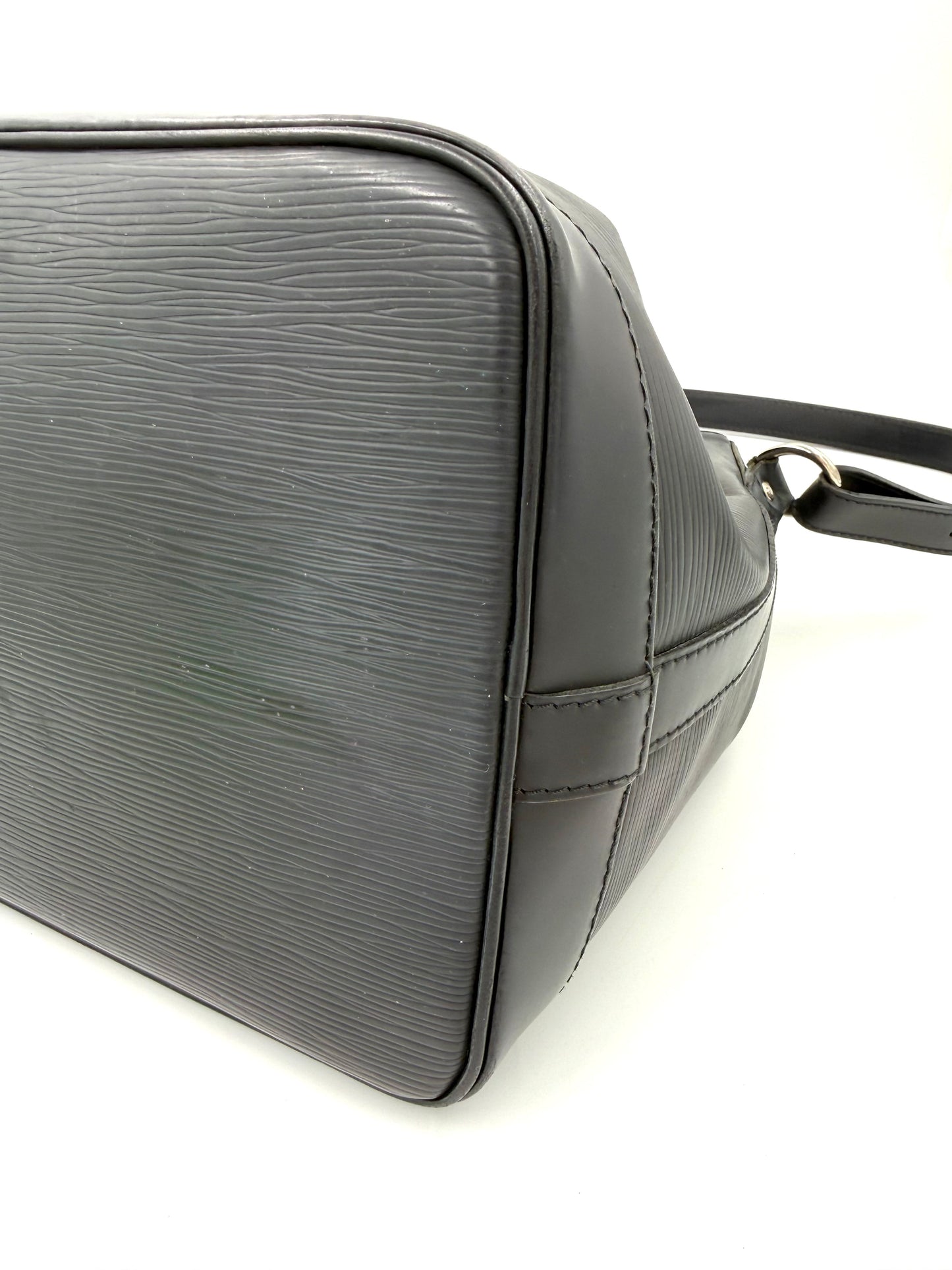 LOUIS VUITTON Noe petit Smooth Epi schwarz