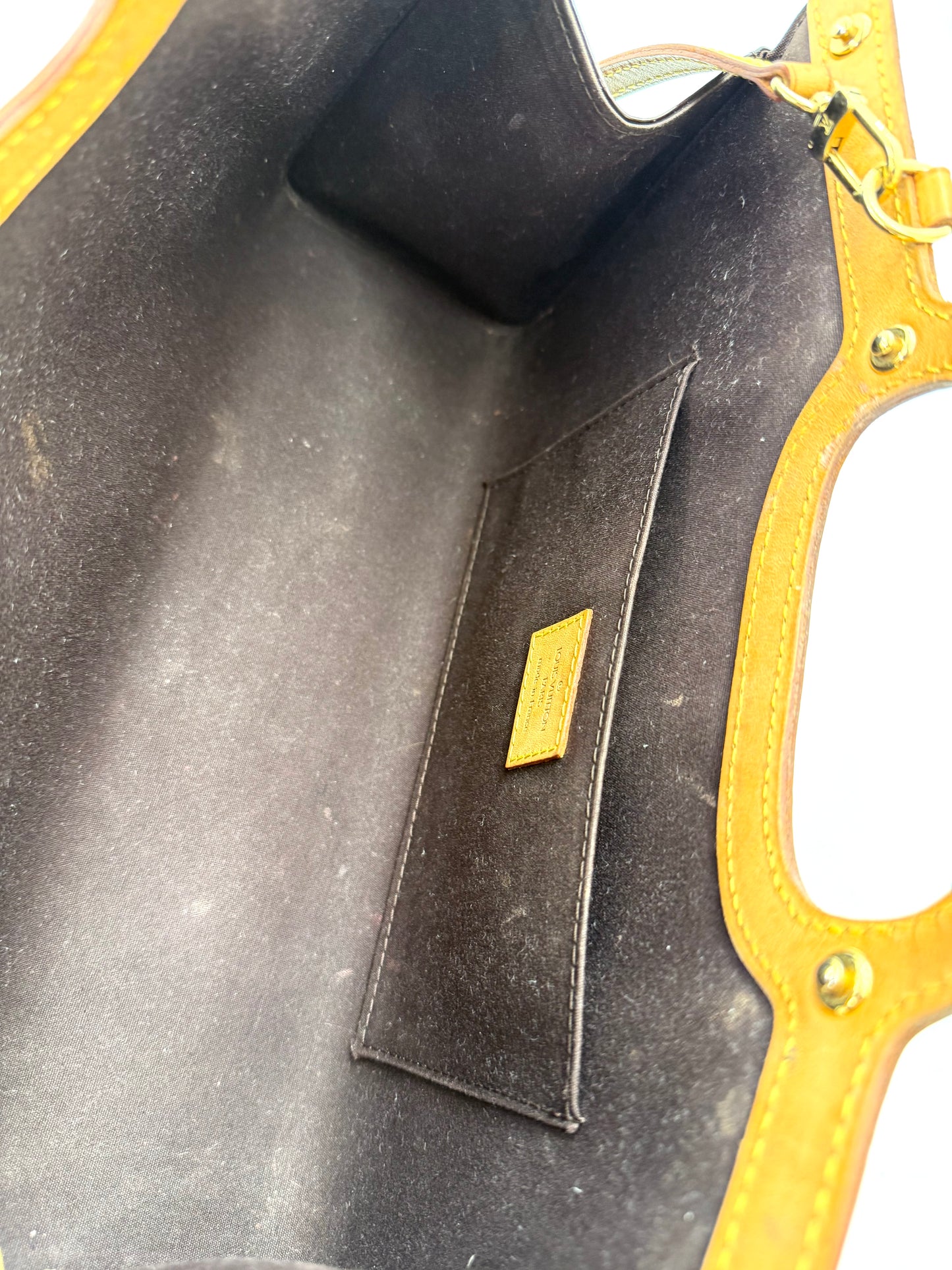 LOUIS VUITTON Roxbury Mongoram Vernis Amarante