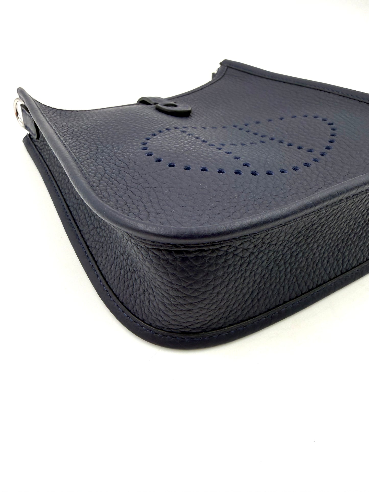 HERMÈS Evelyne 16 Bleu Nuit PHW