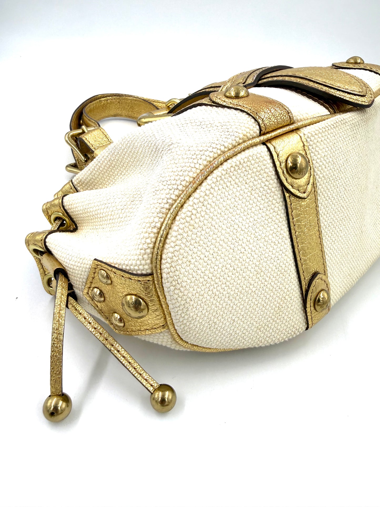 LOUIS VUITTON Theda MM Metallic Gold