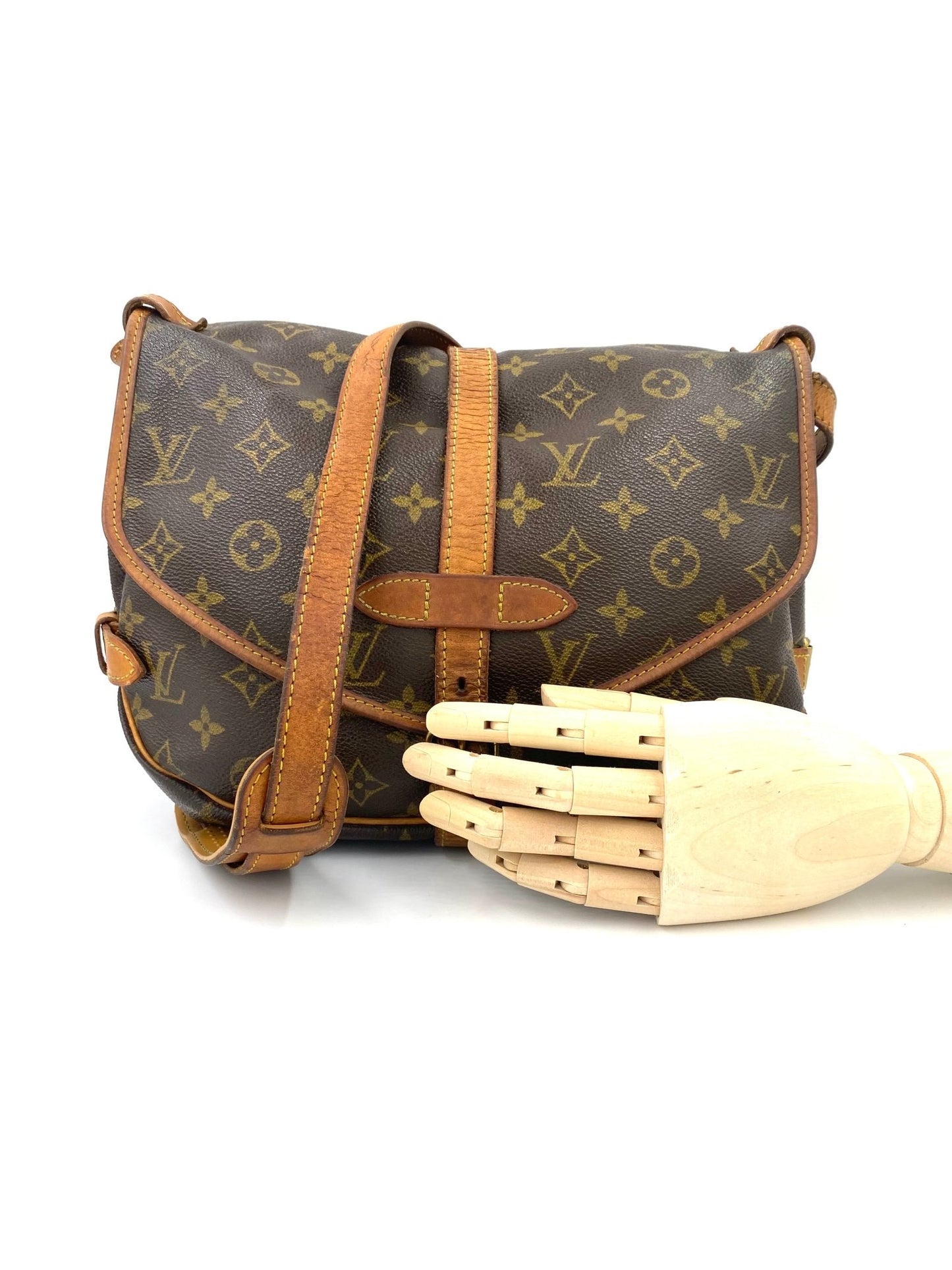 LOUIS VUITTON Saumur 30 Monogram Canvas - Clutch & Macarons - AR0941 - Clutch & Macarons - 