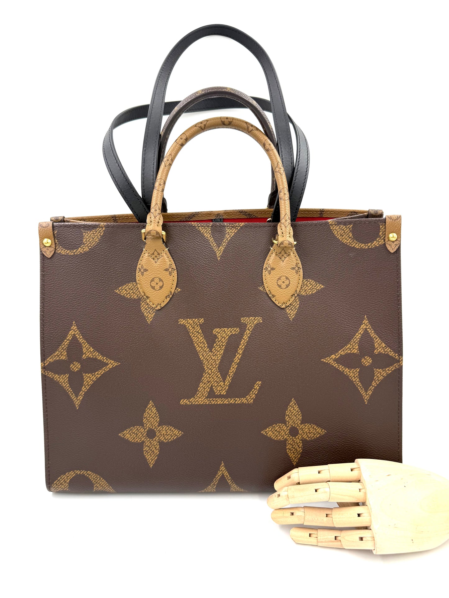 LOUIS VUITTON Onthego MM Monogram Giant Reverse