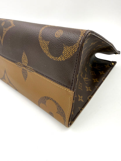 LOUIS VUITTON Onthego MM Monogram Giant Reverse
