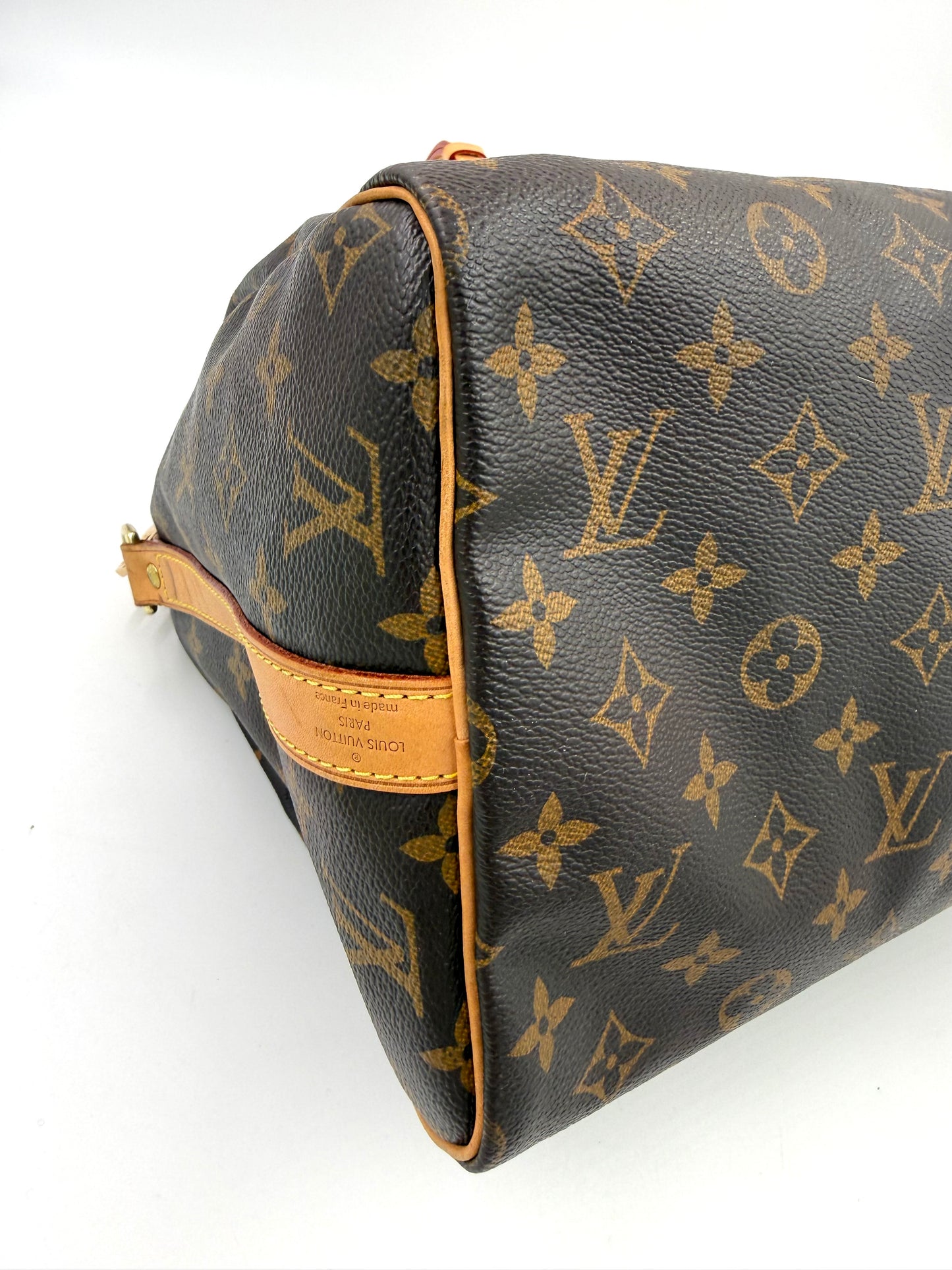 LOUIS VUITTON Speedy 30 Bandouliere Monogram Canvas