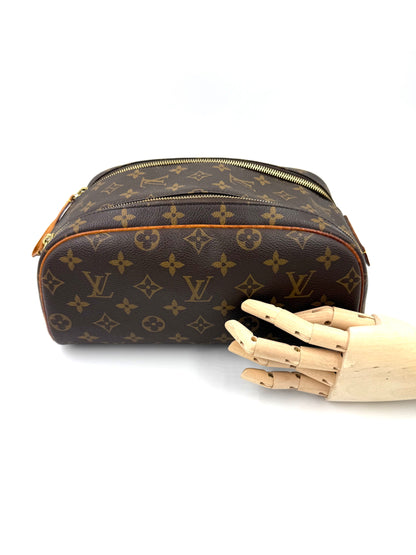 LOUIS VUITTON Dopp Kit Poch Toilette Monogram Canvas