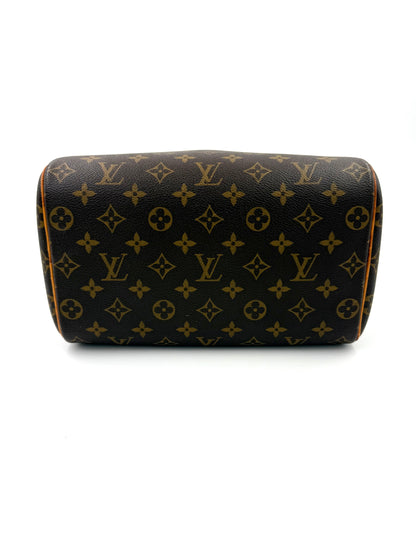 LOUIS VUITTON Dopp Kit Poch Toilette Monogram Canvas