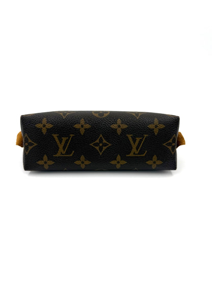 LOUIS VUITTON Pochette Cosmetique Monogram Canvas