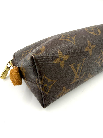 LOUIS VUITTON Pochette Cosmetique Monogram Canvas