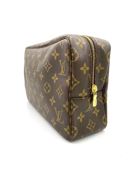 LOUIS VUITTON Trousse Toilette 28 Monogram Canvas