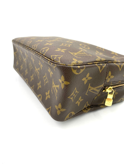 LOUIS VUITTON Trousse Toilette 28 Monogram Canvas