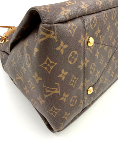 LOUIS VUITTON Artsy MM Monogram Canvas