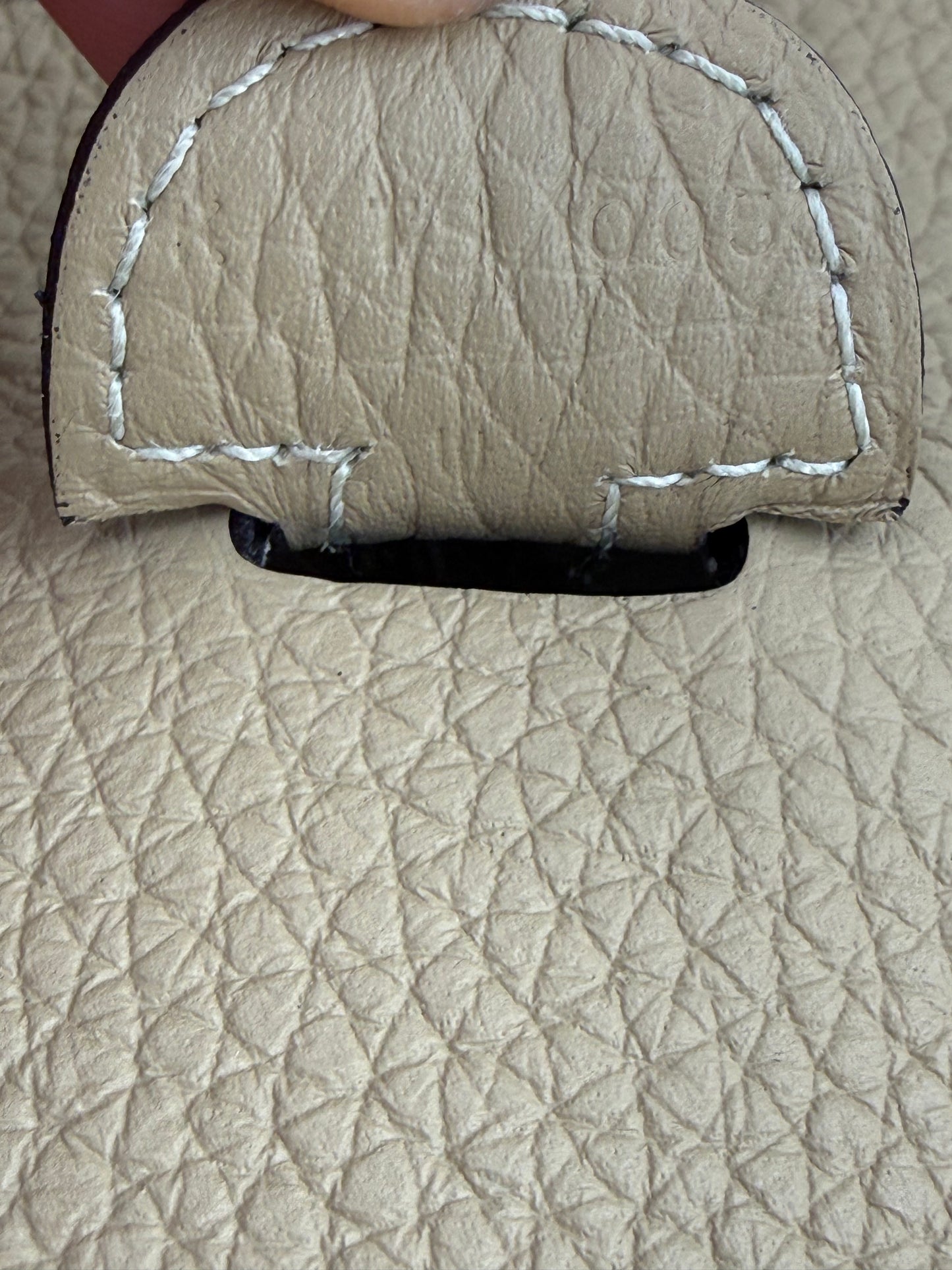 HERMÈS Evelyne 29 Clemence Trench GHW