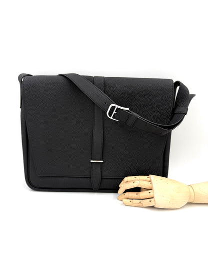 HERMÈS Steve Light Messenger Togo schwarz PHW