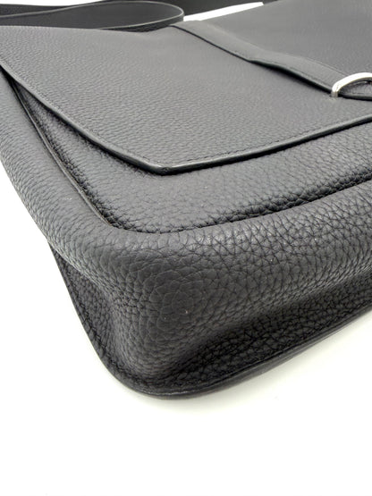 HERMÈS Steve Light Messenger Togo schwarz PHW