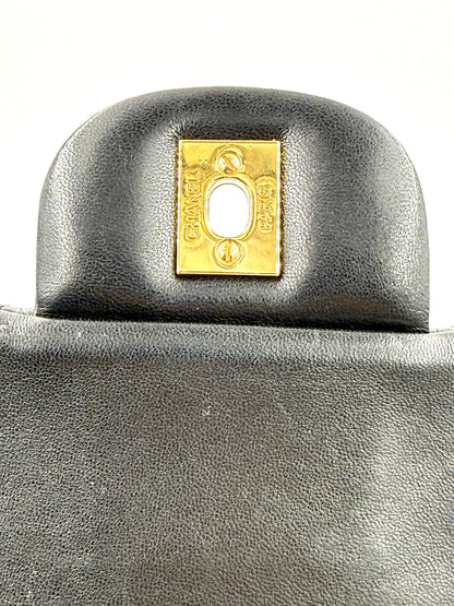 CHANEL Timeless Single Flap Maxi schwarz Lammleder GHW