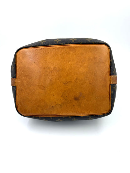 LOUIS VUITTON Noe petit Monogram Canvas