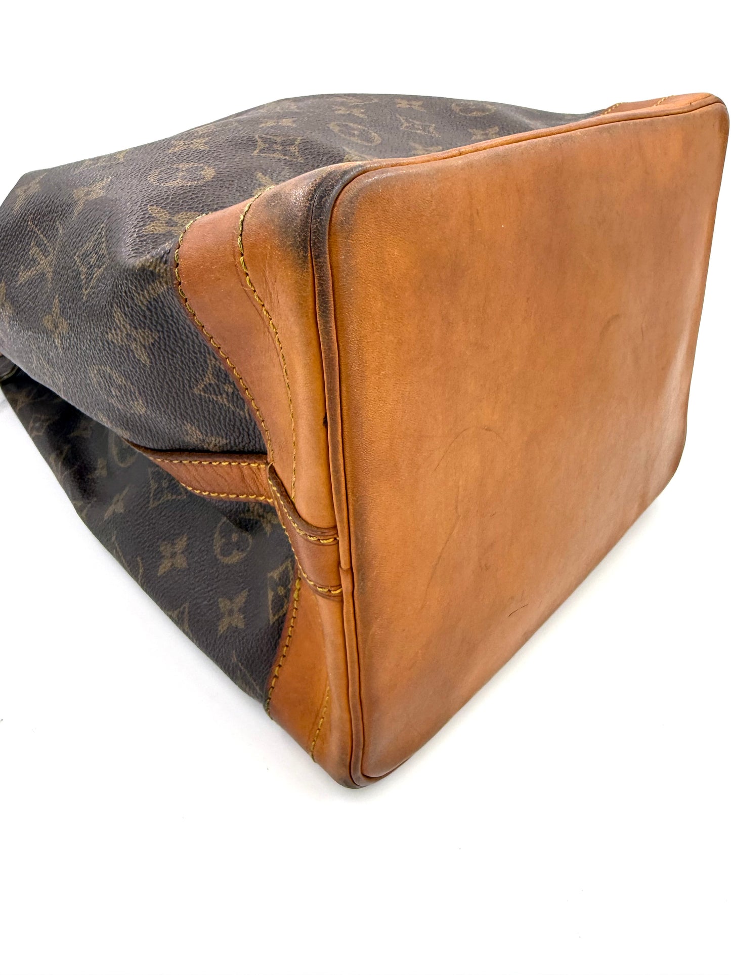 LOUIS VUITTON Noe grande Monogram Canvas