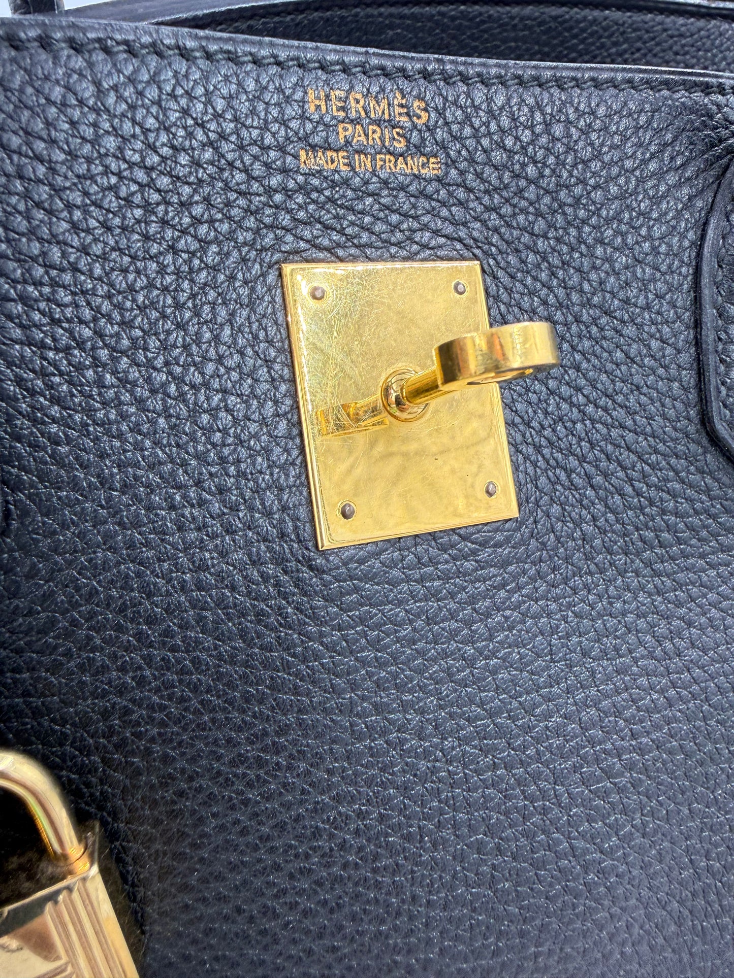 HERMÈS Birkin 40 schwarz GHW mit Schulterriemen