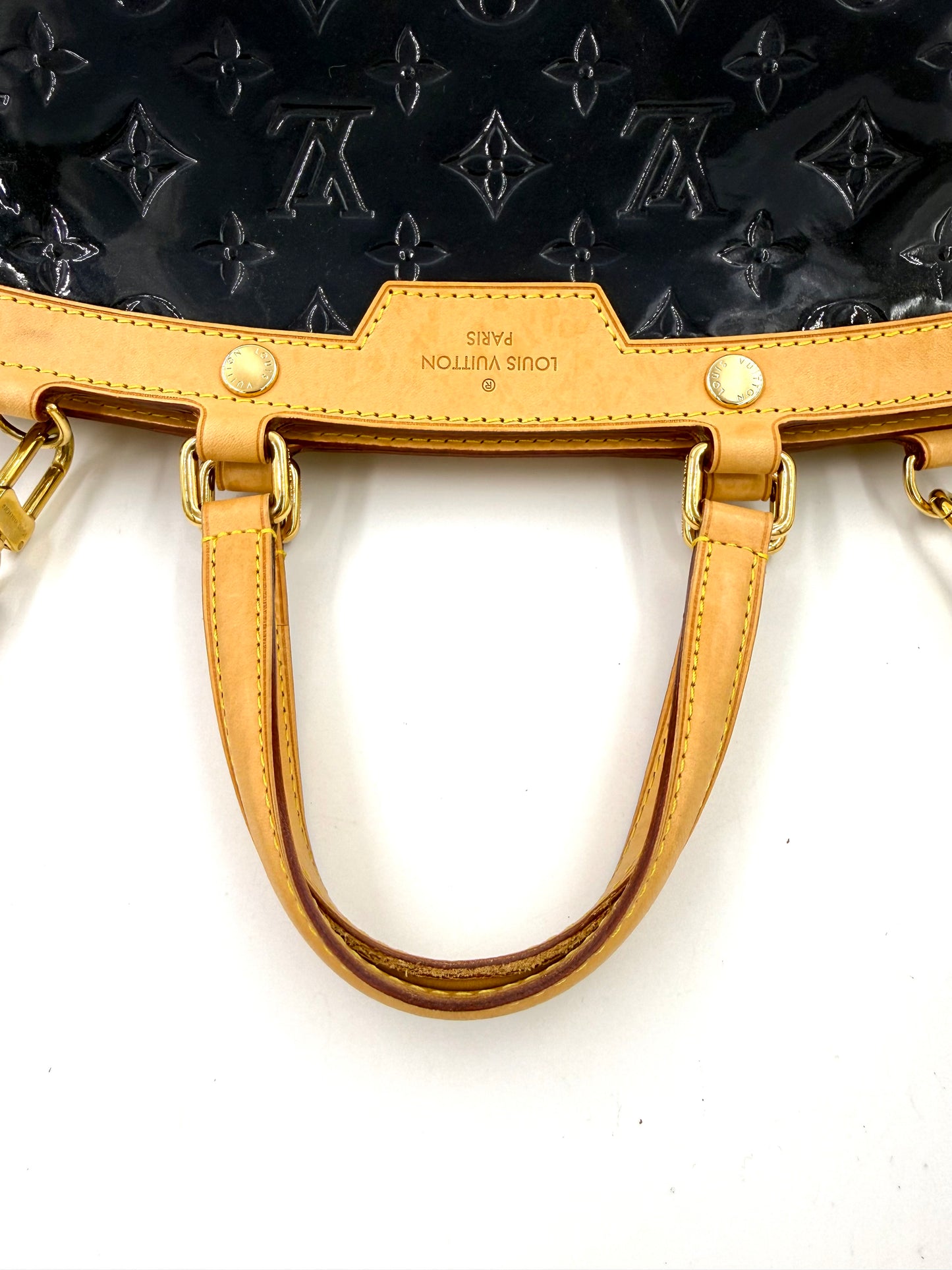 LOUIS VUITTON Brea MM Monogram Vernis infini