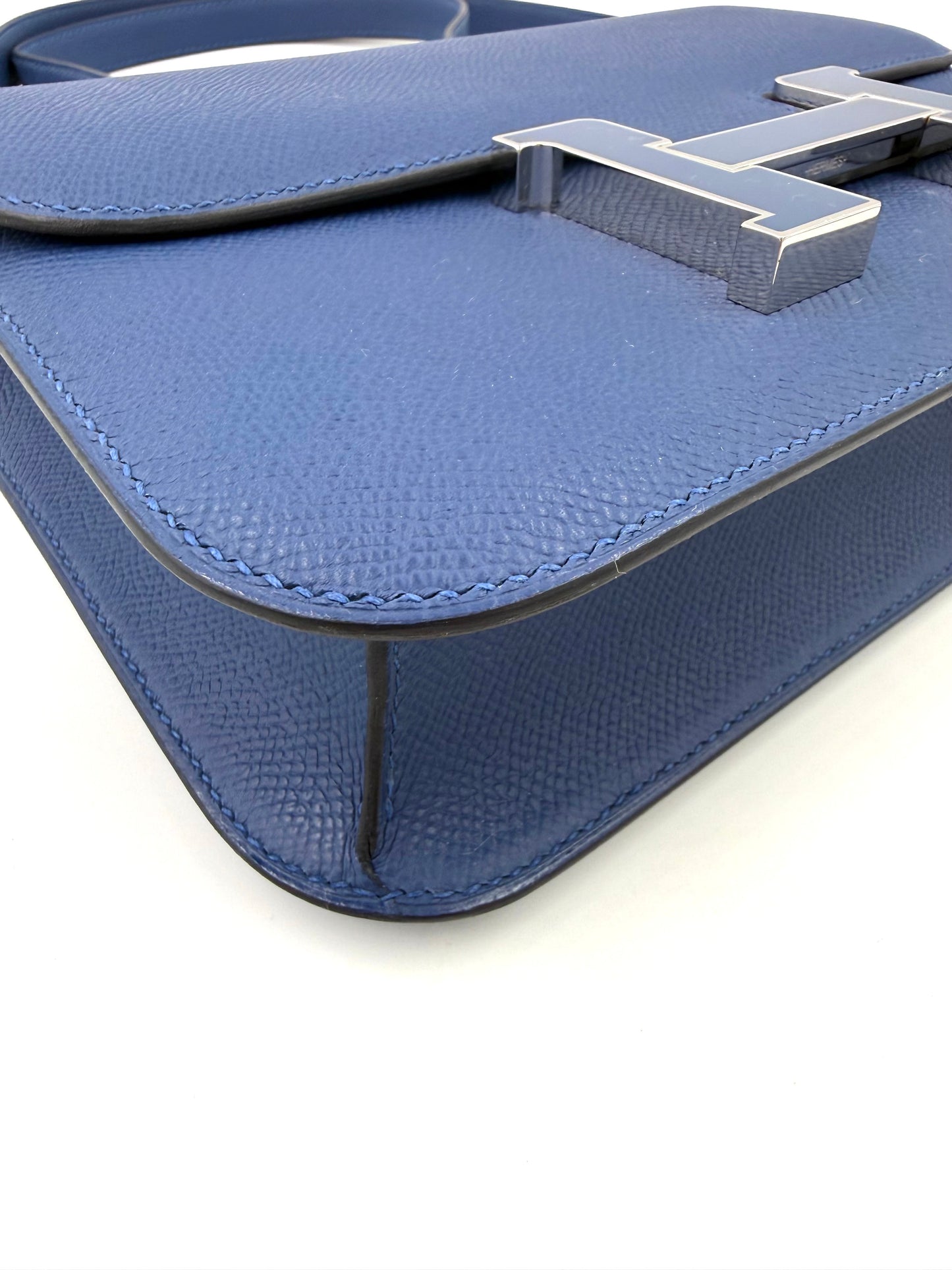 HERMÈS Constance 24 Epsom Blue Tie/Blue Tie Enamel Lacquer Hardware