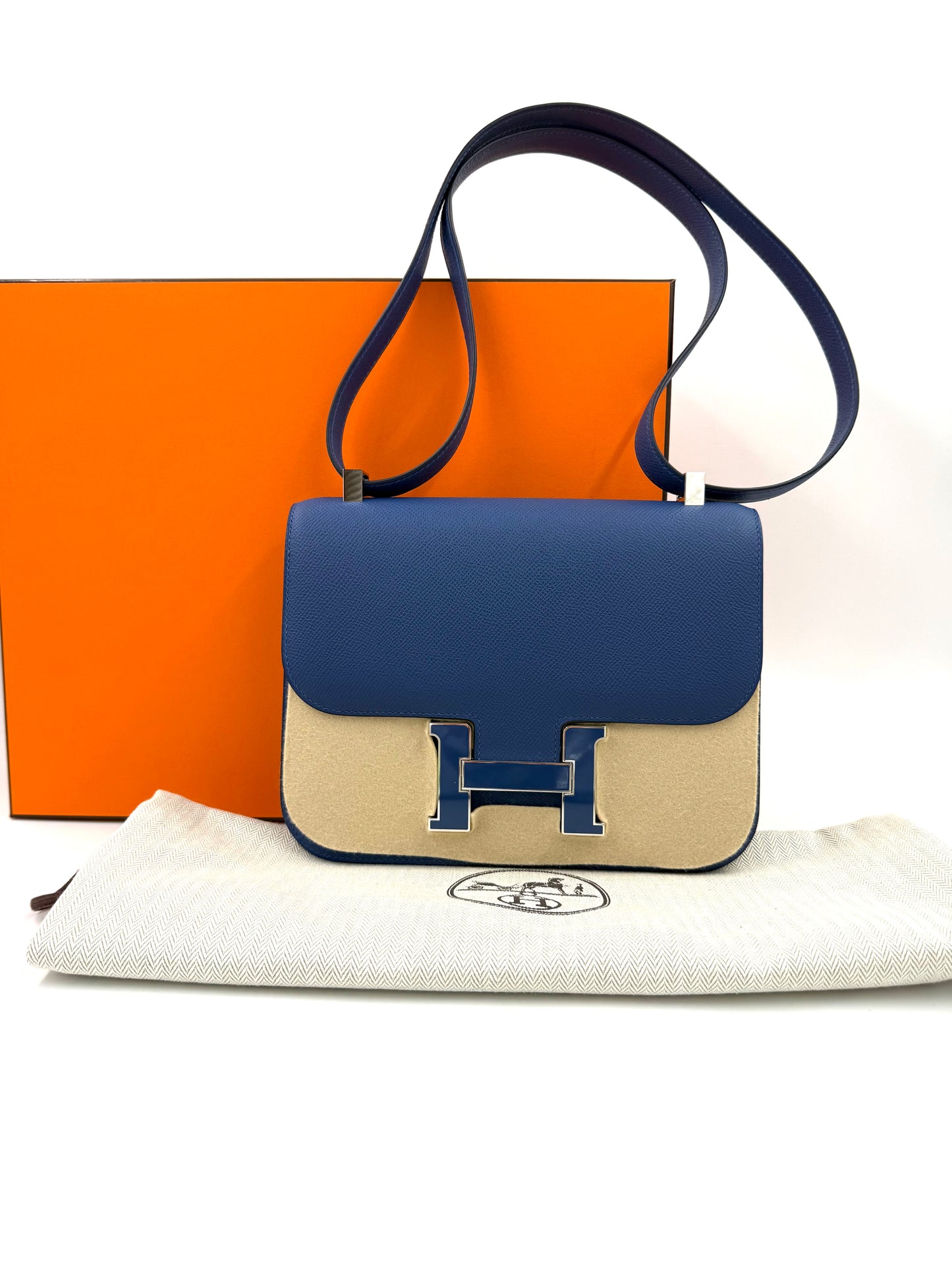HERMÈS Constance 24 Epsom Blue Tie/Blue Tie Enamel Lacquer Hardware