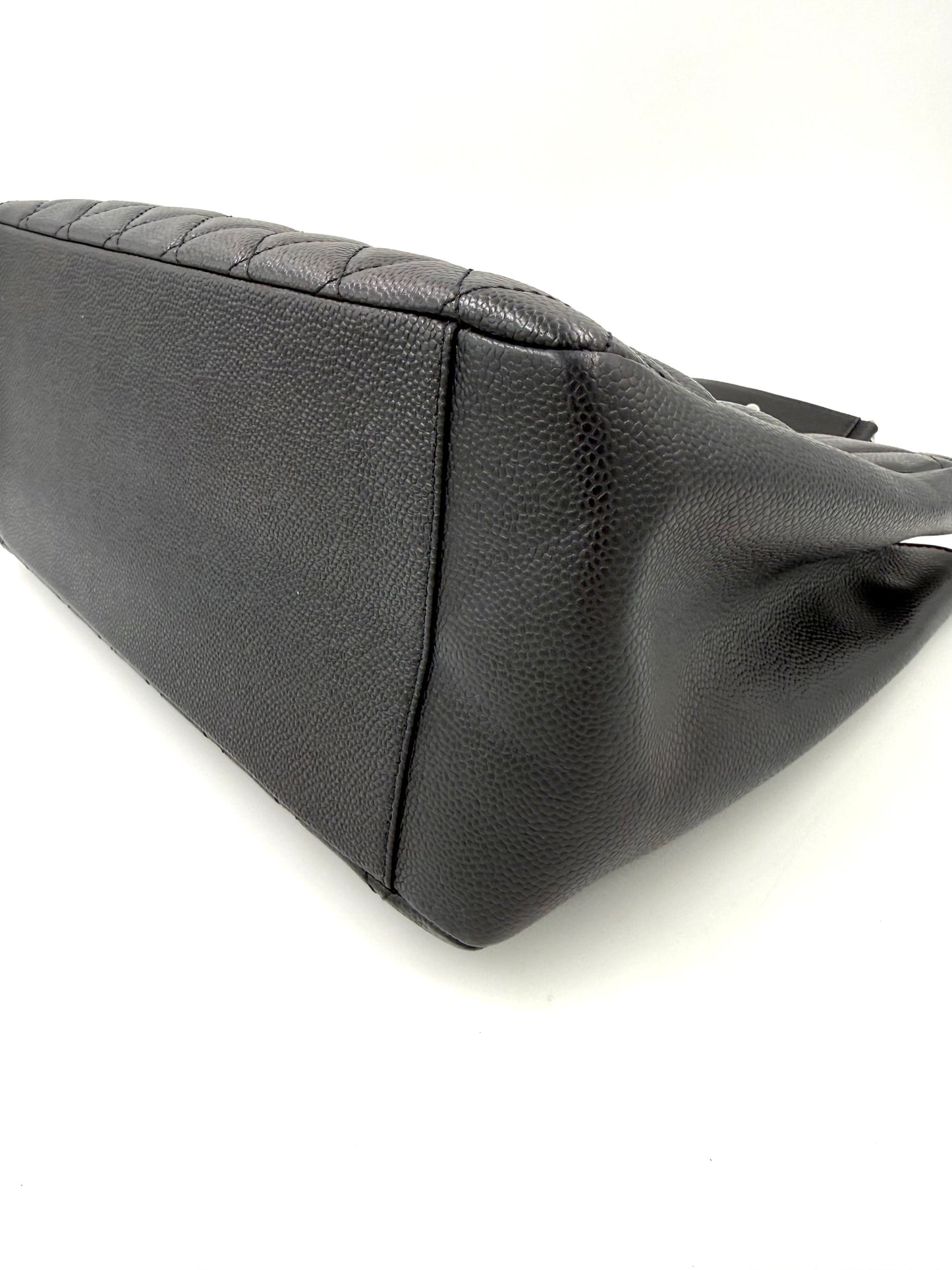 CHANEL Grande Femme Caviar schwarz SHW