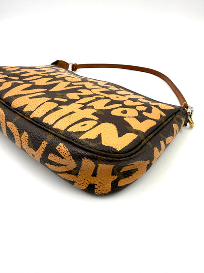 LOUIS VUITTON Pochette Accessoires Graffiti x Stephen Sprouse