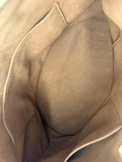 LOUIS VUITTON Pallas MM Monogram Canvas