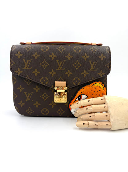 LOUIS VUITTON Pochette Metis Monogram Canvas Sun Yitian