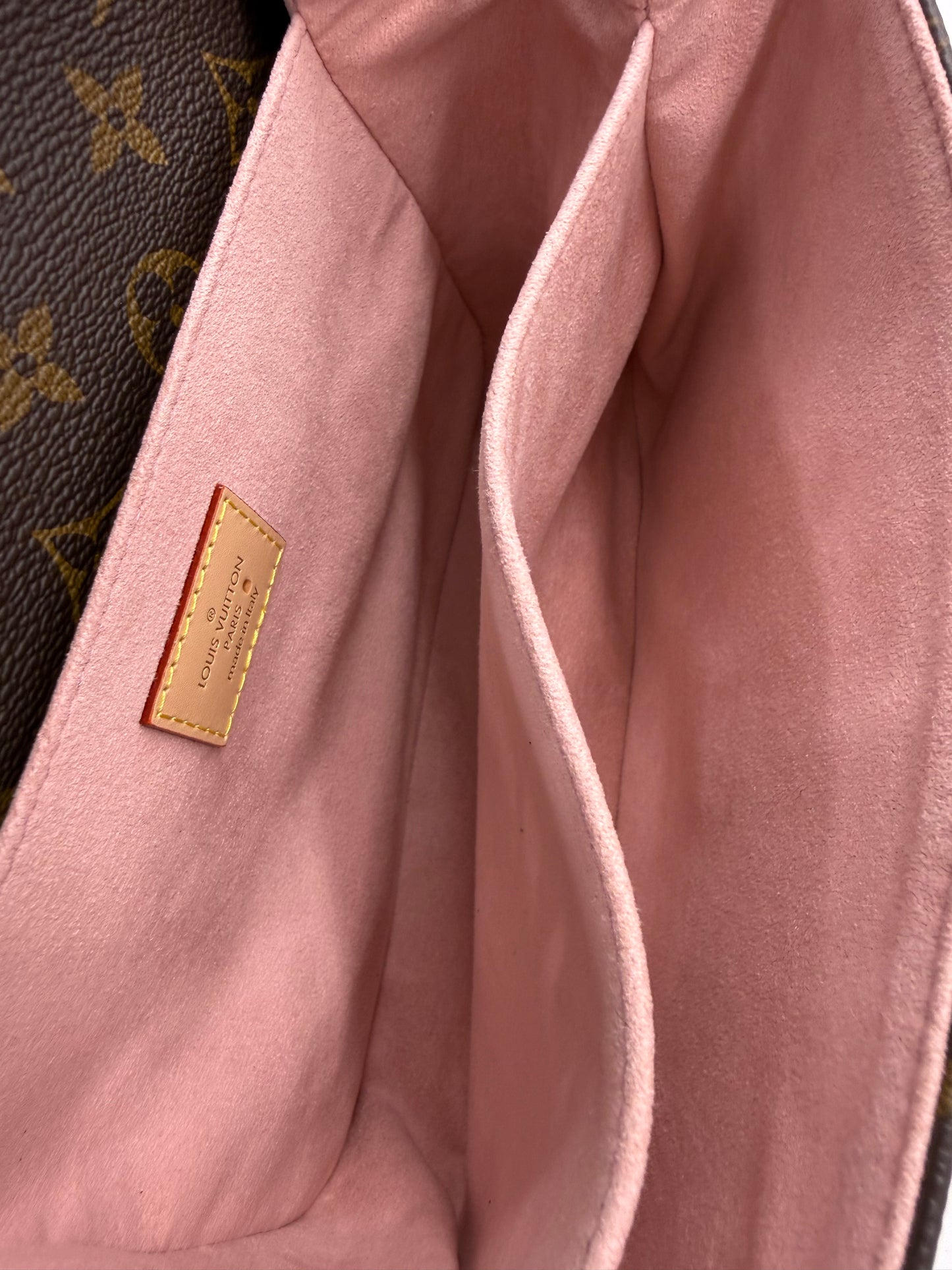 LOUIS VUITTON Pochette Metis Monogram Canvas Sun Yitian