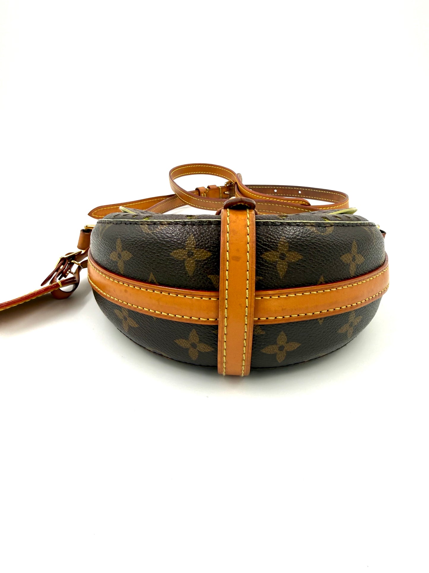 LOUIS VUITTON Chantilly Perforated Cruise Collection 2012