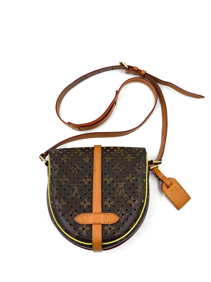 LOUIS VUITTON Chantilly Perforated Cruise Collection 2012