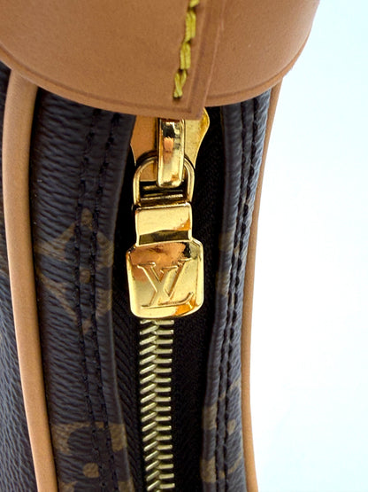 LOUIS VUITTON Loop Monogram Canvas