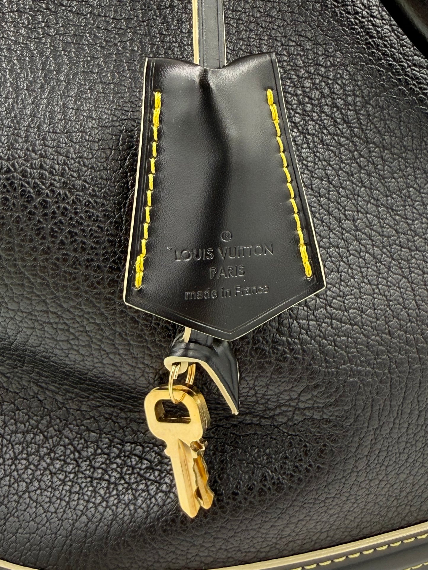 LOUIS VUITTON Lockit MM Suhali noir