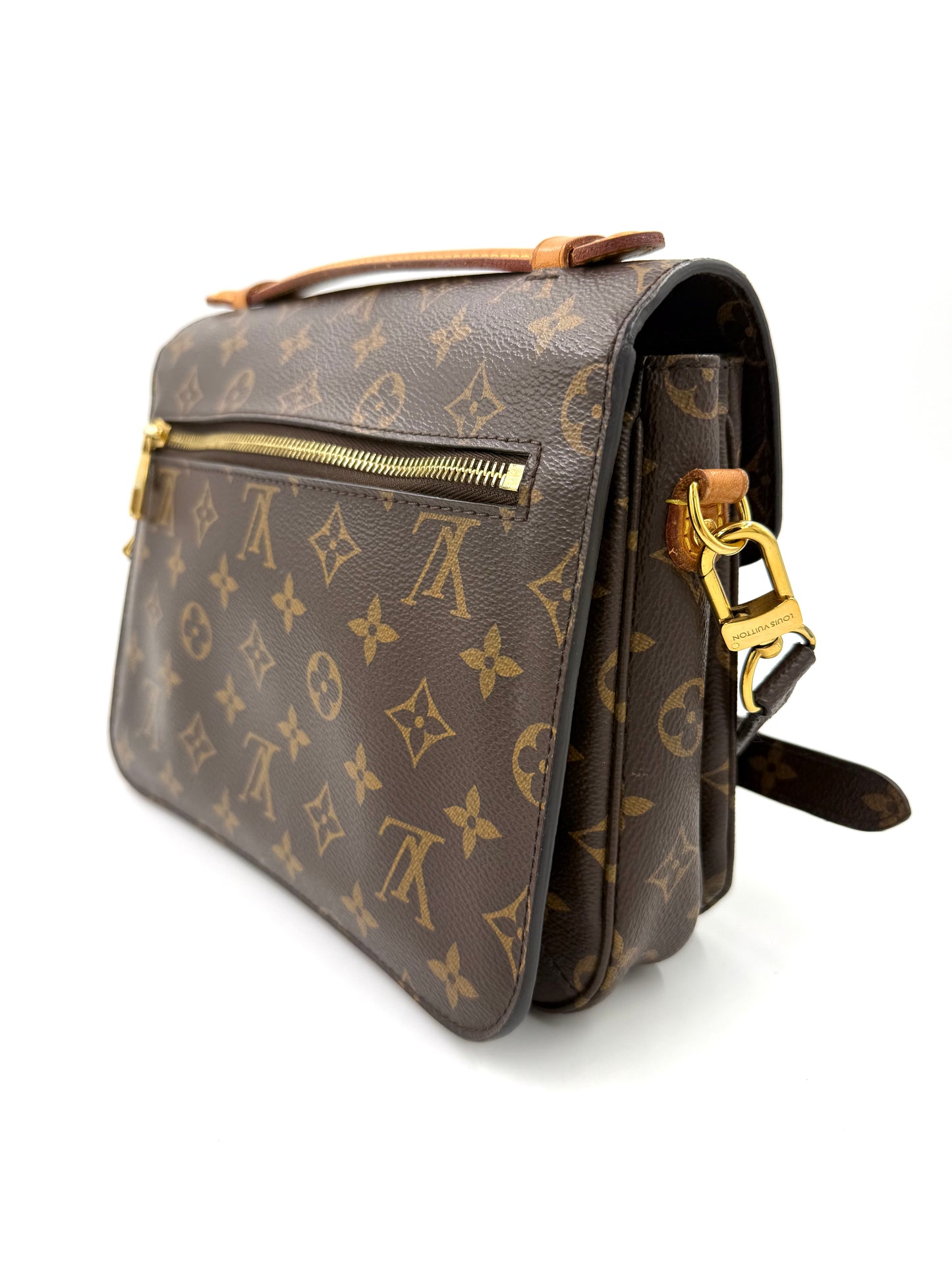 LOUIS VUITTON Pochette Metis Monogram Canvas