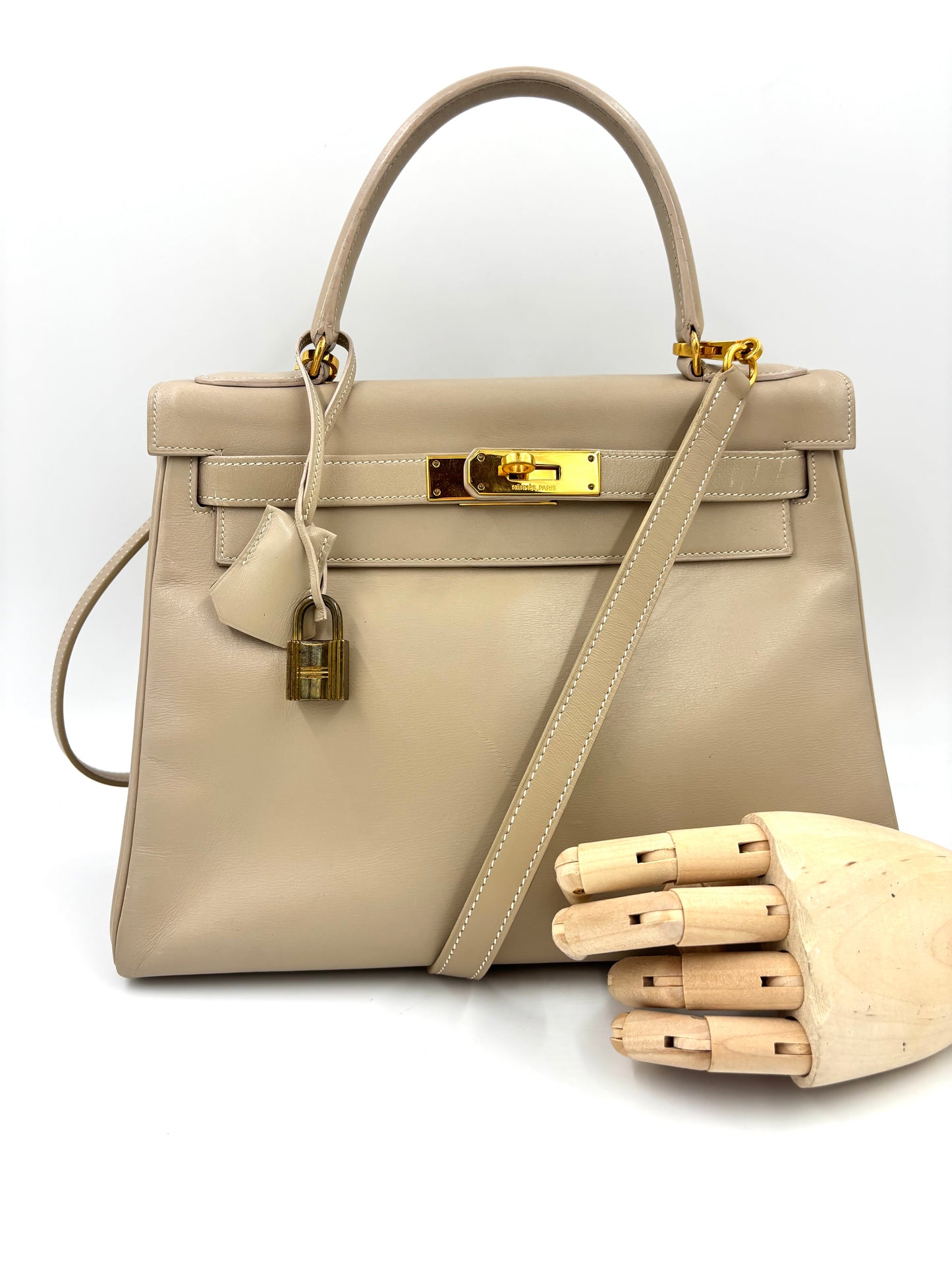 HERMÈS Kelly 28 Swift Etoupe GHW