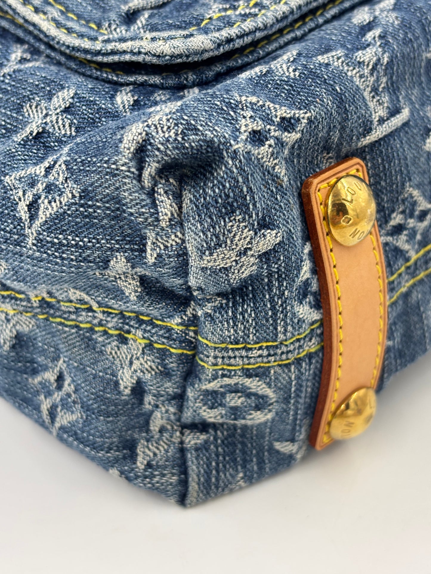 LOUIS VUITTON Baggy Monogram Denim blau