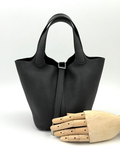 HERMÈS Picotin 18 schwarz PHW - Clutch & Macarons - Stempel U; 2022 - Clutch & Macarons - 