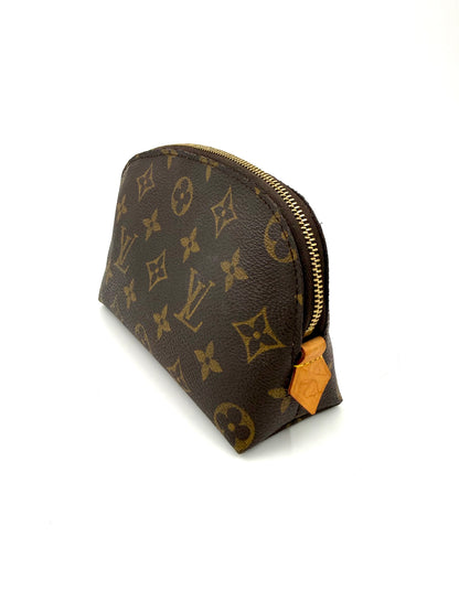 LOUIS VUITTON Pochette Cosmetique Monogram Canvas