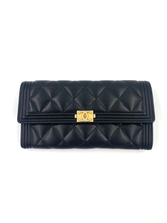 CHANEL Wallet Boy schwarz - Clutch & Macarons - 24593944 - Clutch & Macarons - 