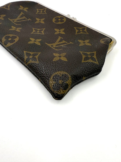 LOUIS VUITTON Pochette Bucket Bag - Clutch & Macarons - Clutch & Macarons - 