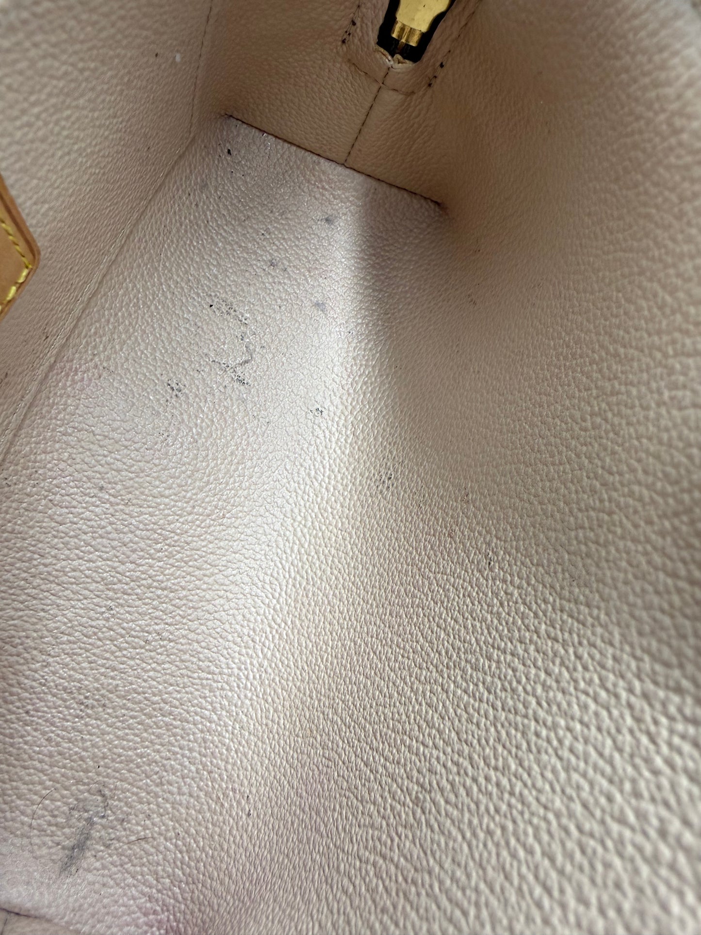 LOUIS VUITTON Pochette Cosmetique Monogram Canvas