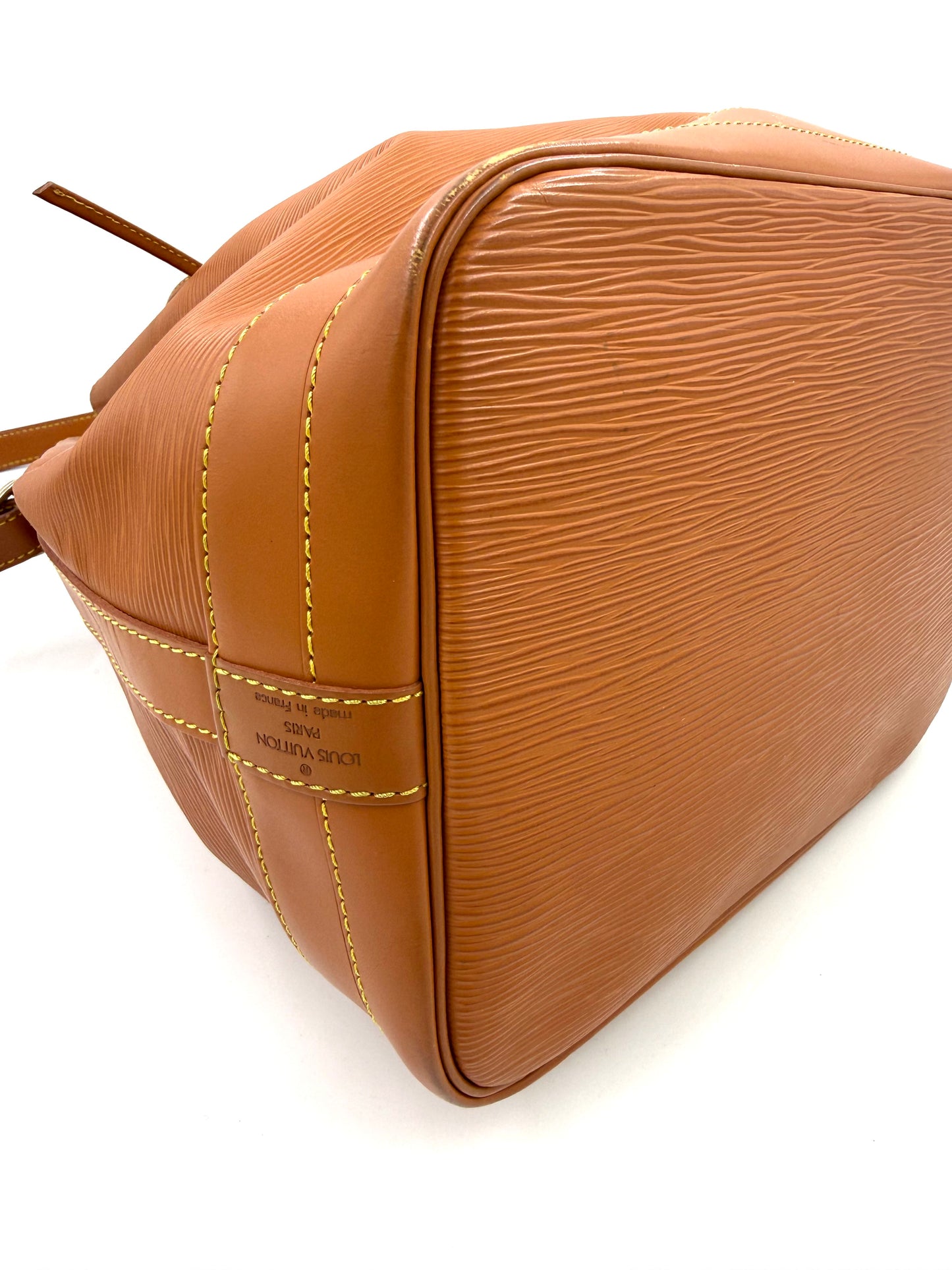 LOUIS VUITTON Noe grande Epi kenian