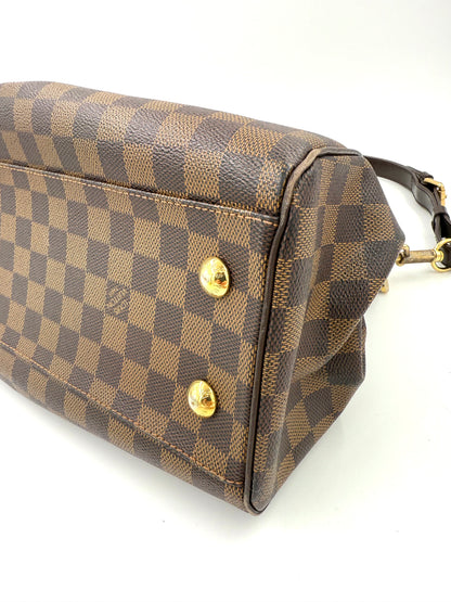 LOUIS VUITTON Trevi PM Damier Ebene in gut erhaltenem Canvas mit goldenen Metallbeschlägen und verstellbarem Schulterriemen.